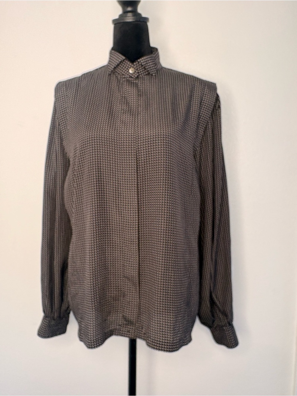 Liz Claiborne black and white polka dots Long Sleeve Blouse SIZE 12 (L) - Picture 7 of 9